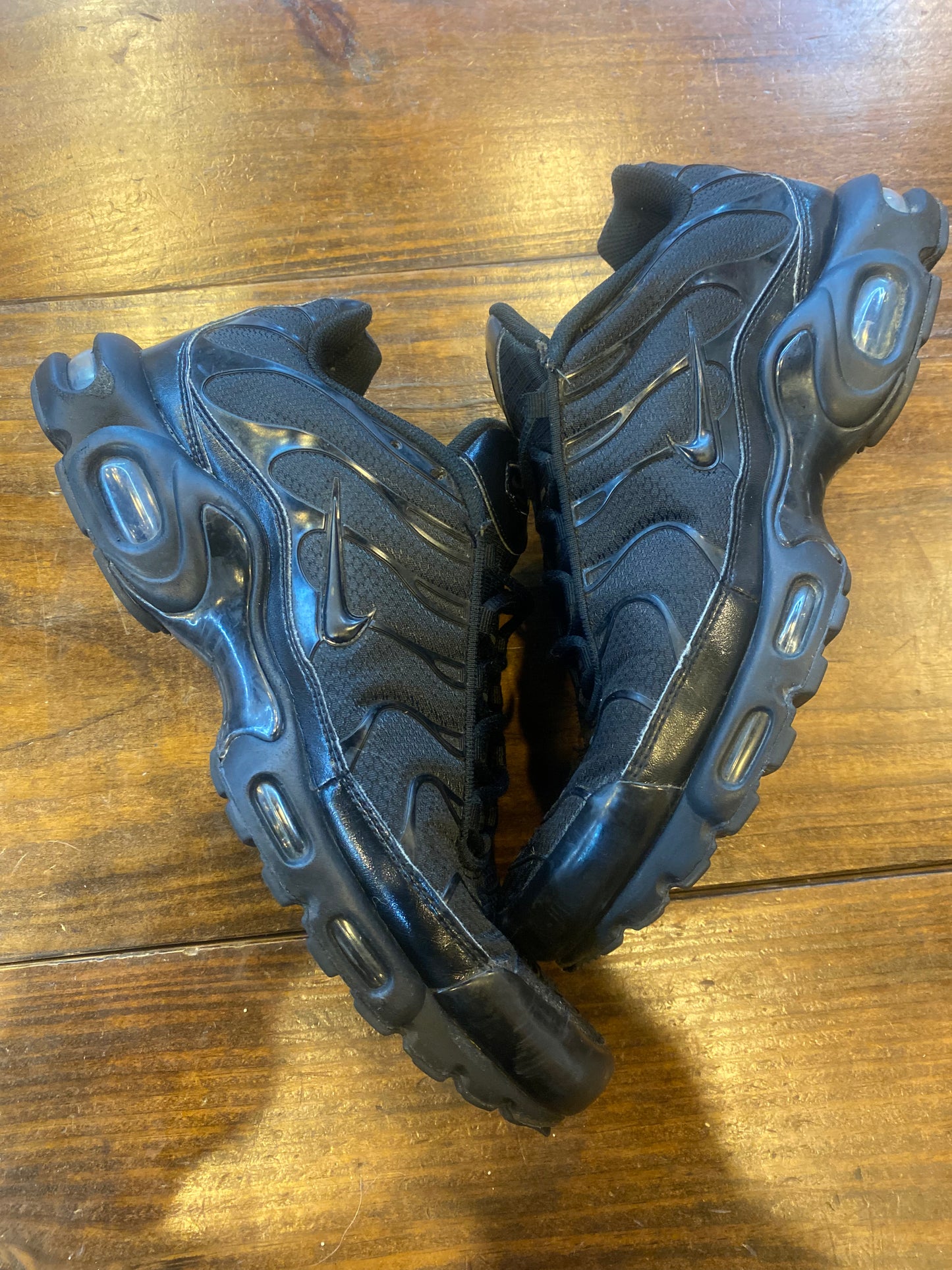 Air Max Plus Triple Black PRE OWNED