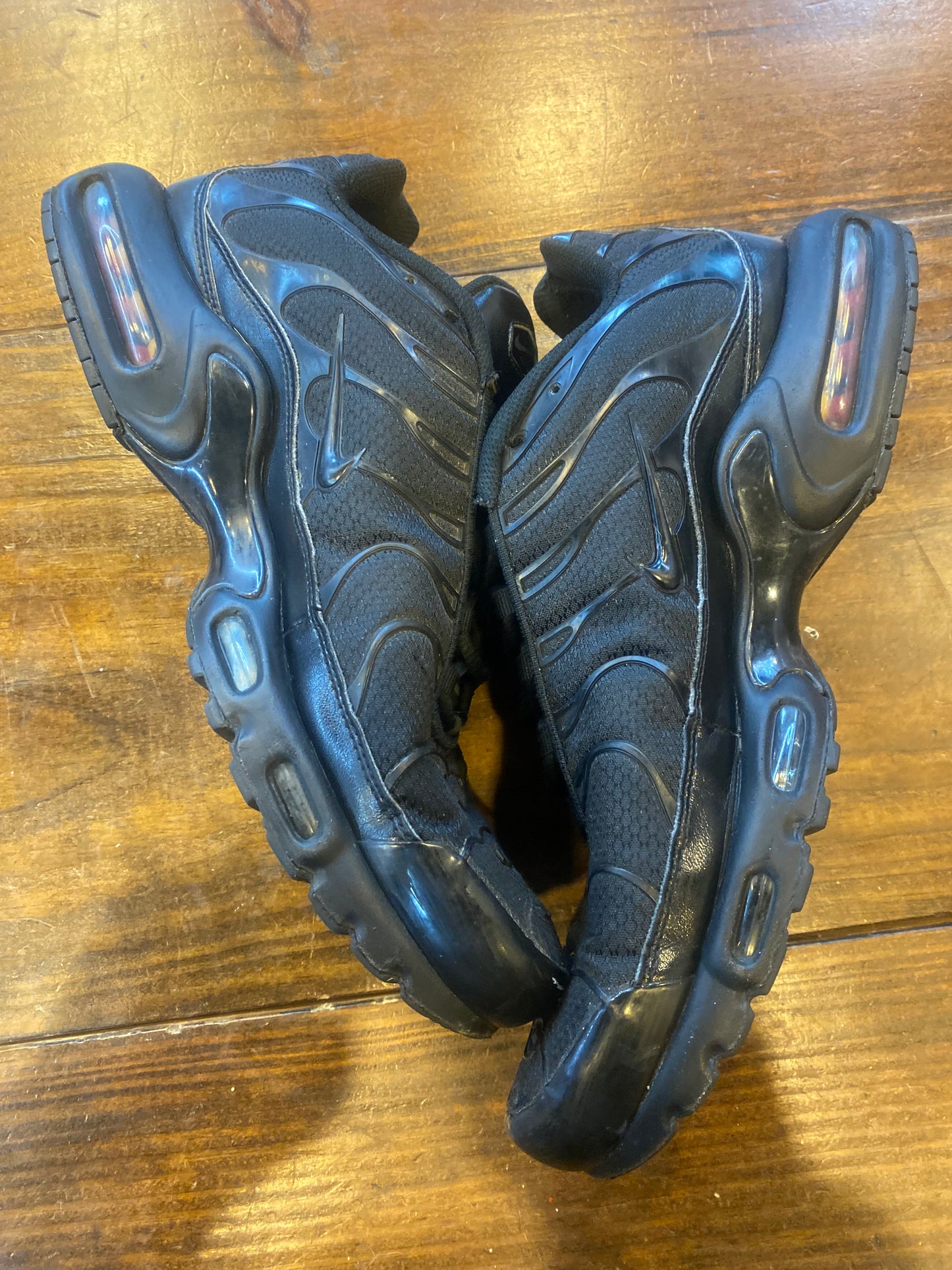 Air Max Plus Triple Black PRE OWNED