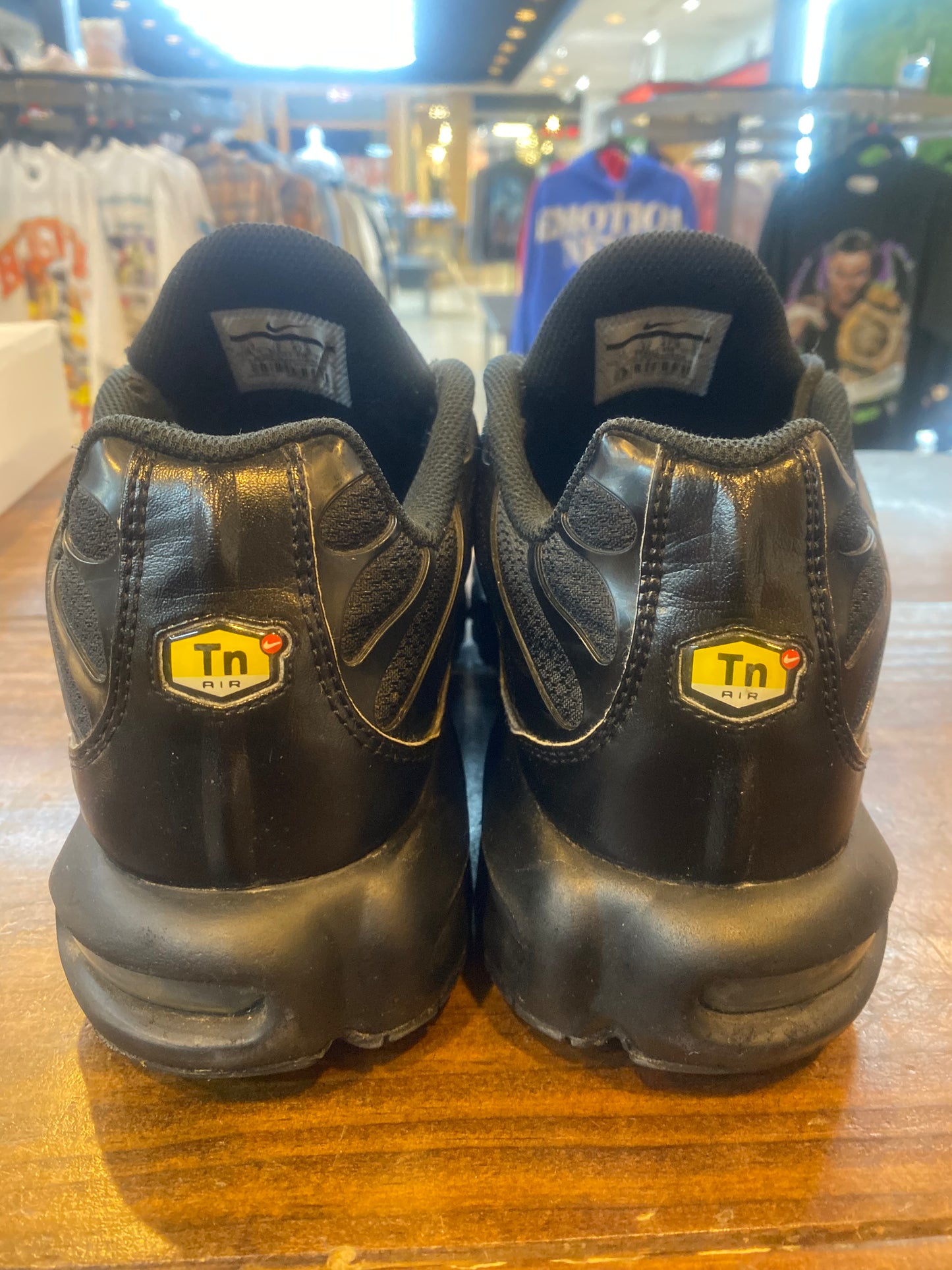 Air Max Plus Triple Black PRE OWNED