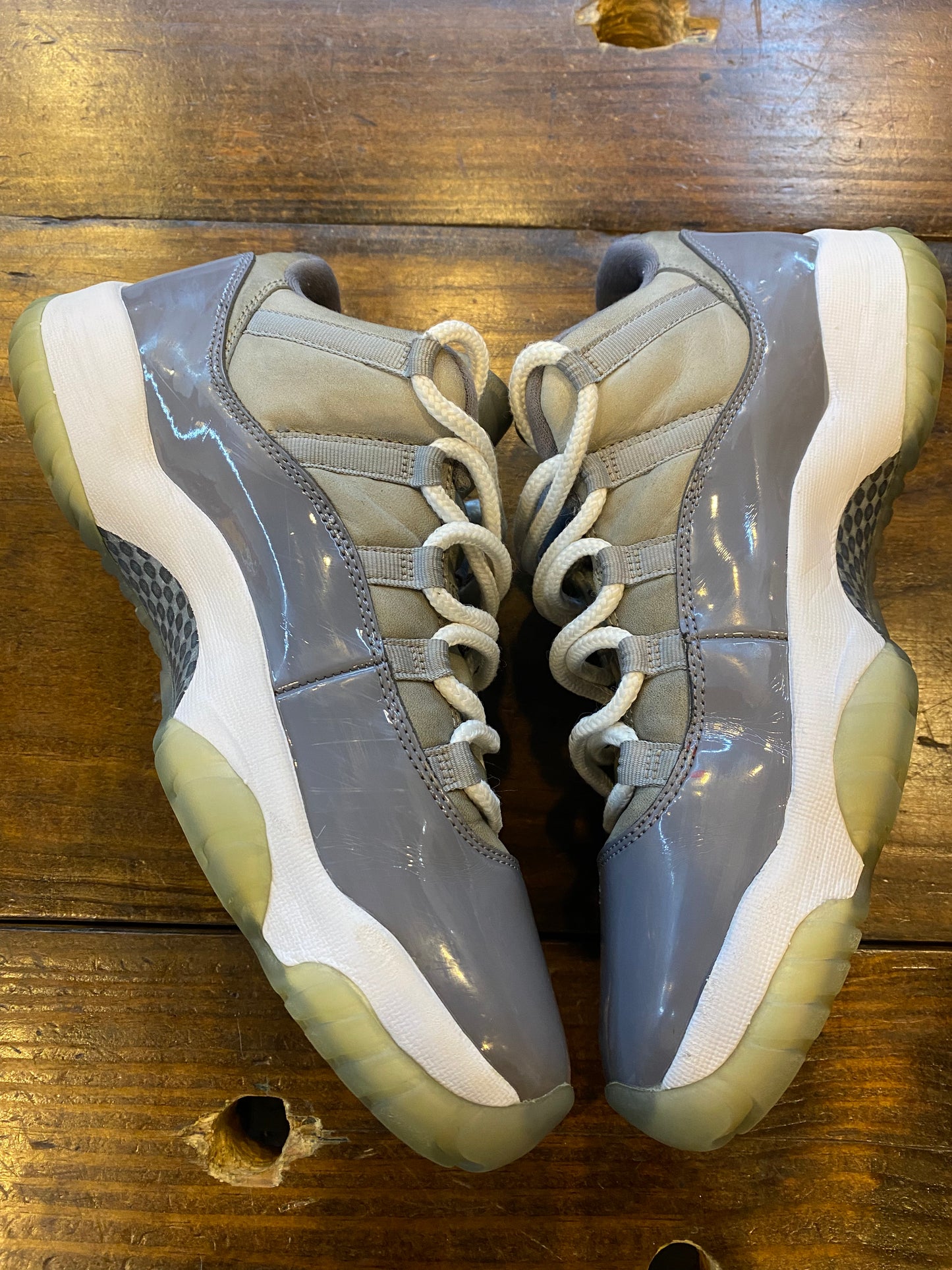 Jordan 11 Retro Low Cool Grey PRE OWNED