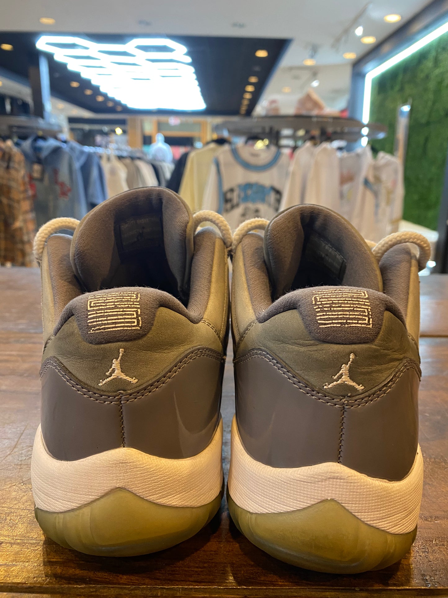 Jordan 11 Retro Low Cool Grey PRE OWNED