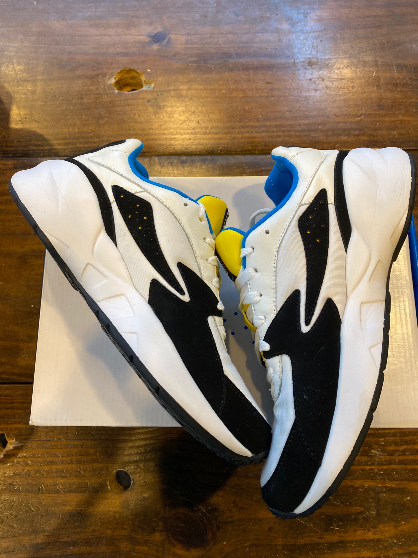 Fila Mindblower Pink Dolphin Dolphin PRE OWNED