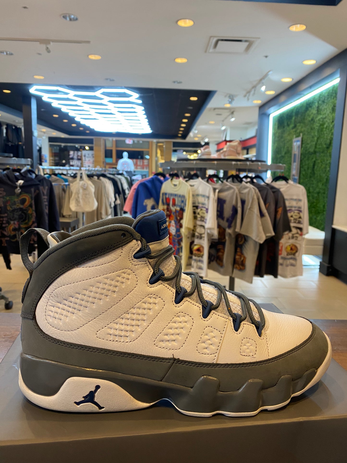 Jordan 9 Retro Flint Grey 2026 PRE OWNED