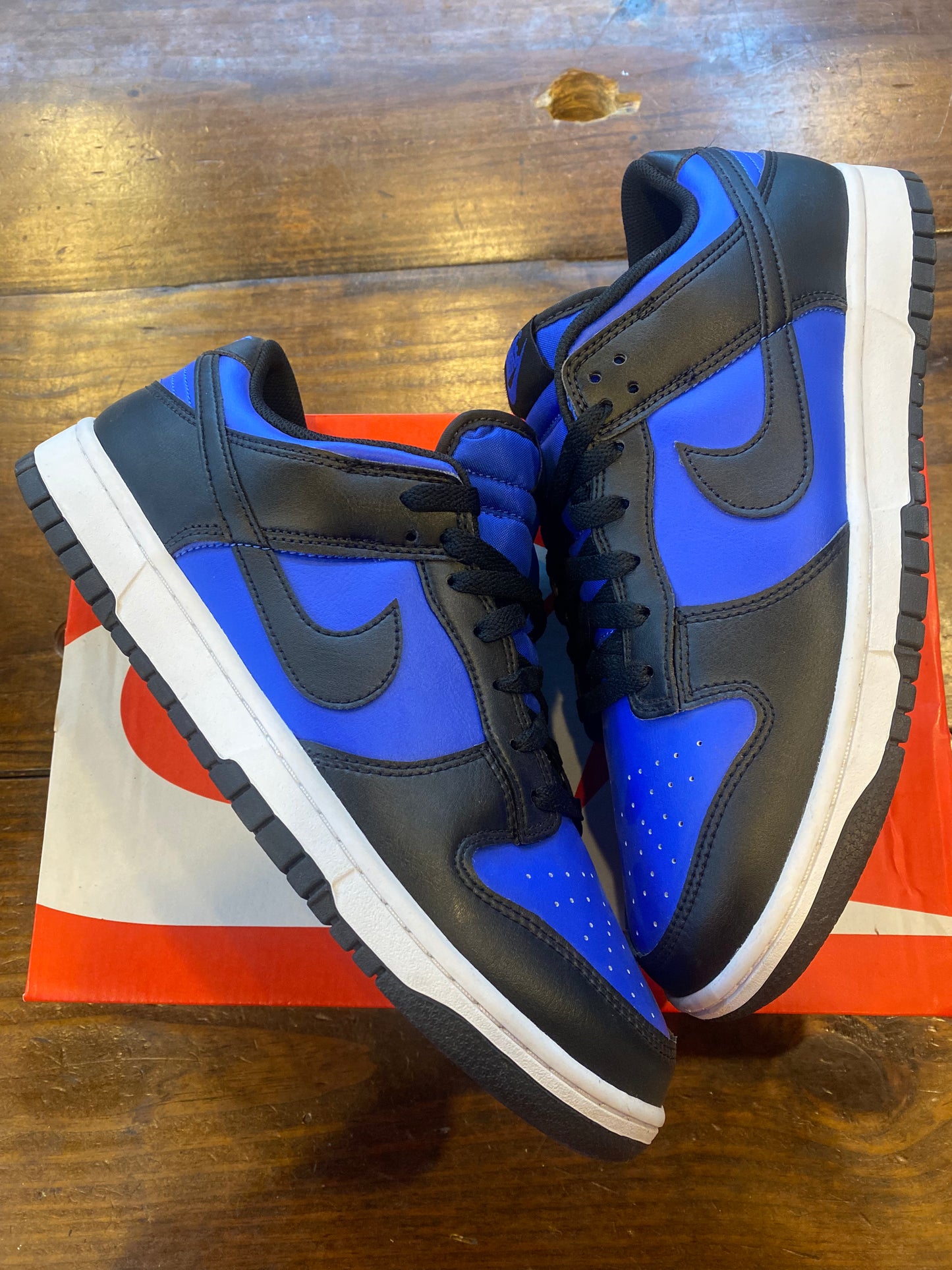 Dunk Low Hyper Royal 2025 PRE OWNED