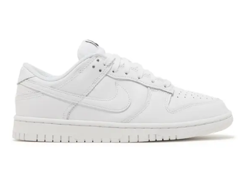 Wmns Dunk Low Triple White PRE OWNED